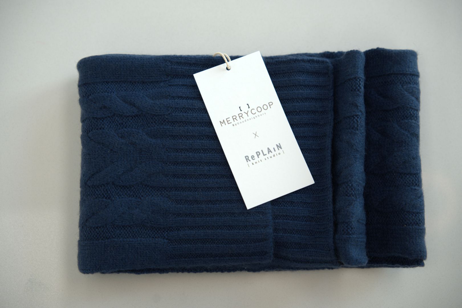 Premium Cashmere 'Cable Muffler' Scarf